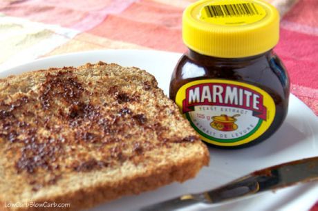 42. Toast s maslom a marmitom, Británia